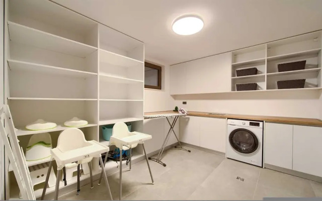 Villa Lady With Heated Pool Jacuzzi and Sauna