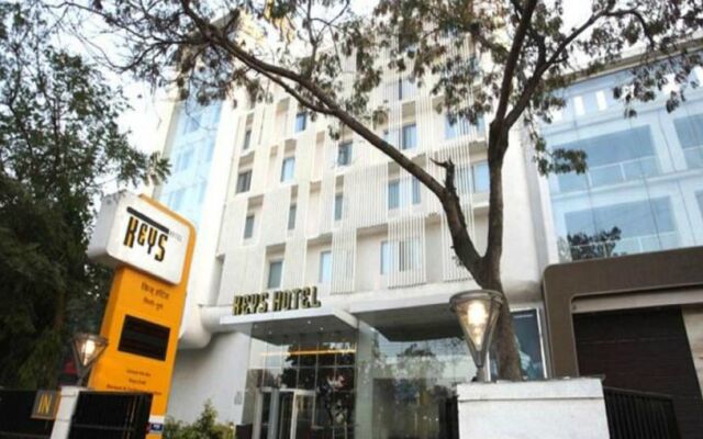 Keys Select by Lemon Tree Hotels, Pimpri, Pune