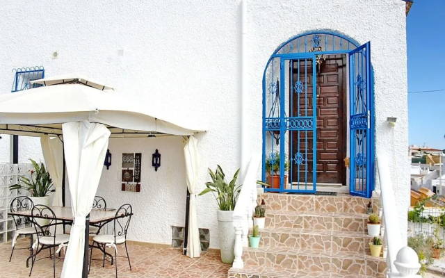 The Riad Azure – Moroccan Style B&B