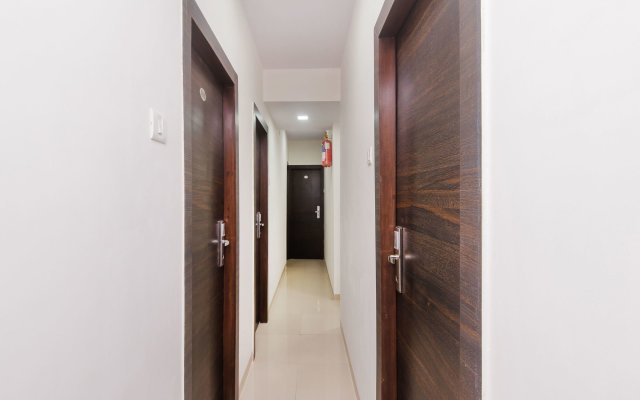 OYO 12043 Hotel Crystal Crown