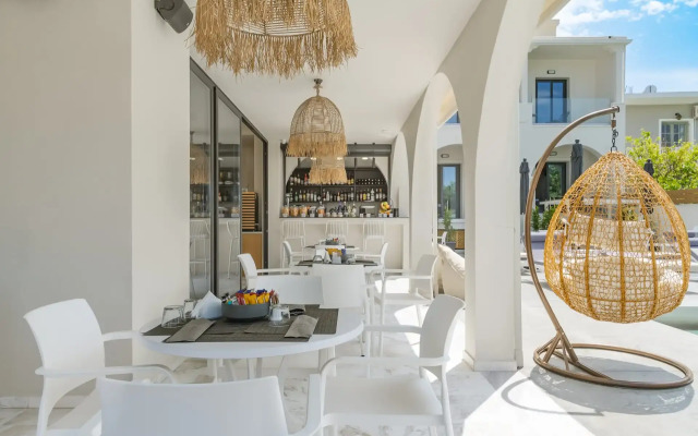 Nikon Boutique Hotel