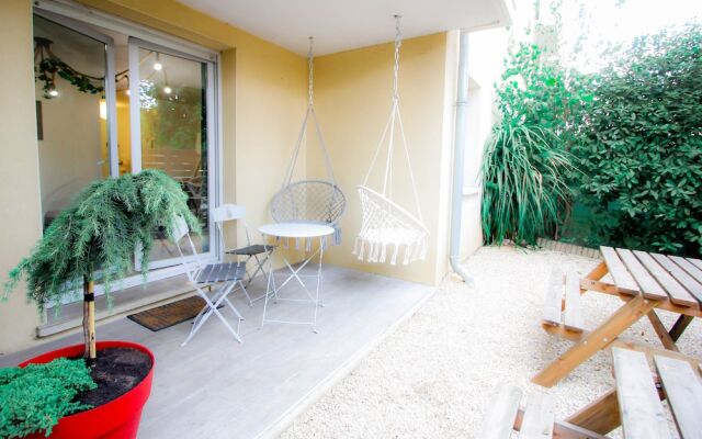 Piscine-Jardin-Parking 5lits Proche Cité
