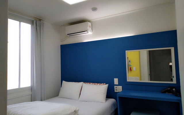 Slow Citi Guesthouse - Hostel