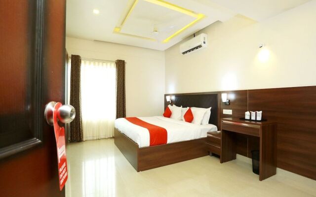 OYO 16812 Hotel Padippurayil