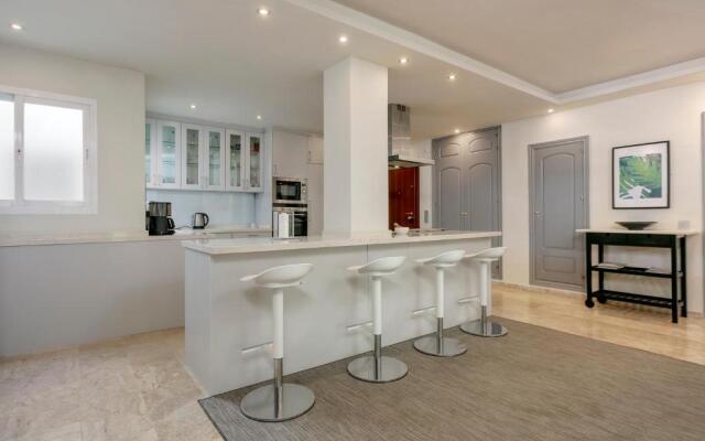 Excellent location 2 bed Apt in Puerto Golf RDR244