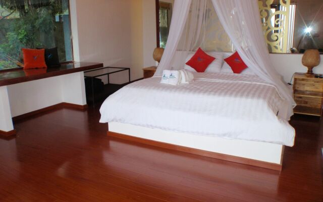 Rocks Beach Boutique Bungalows