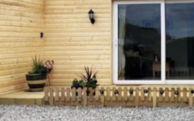 Charming 2-bed Cabin in Inverness, Scotland
