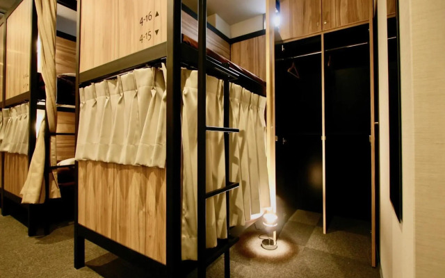 Namba Guesthouse HIVE - Hostel