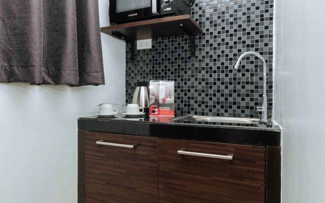 RedDoorz Plus @ Poblacion Makati