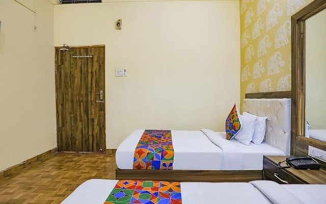 Fabhotel Shivam Palace