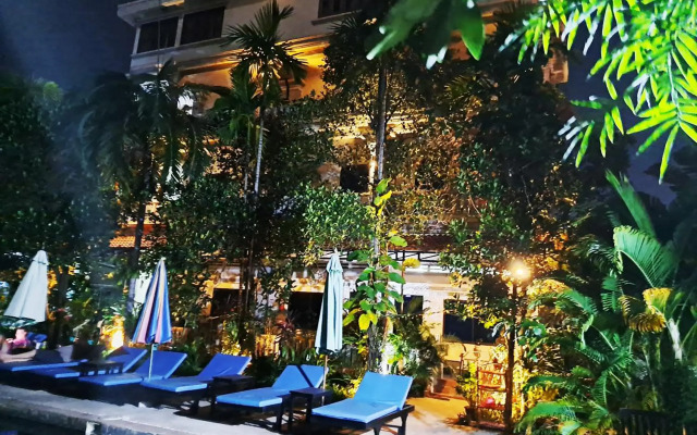 The Golden Gecko Villa