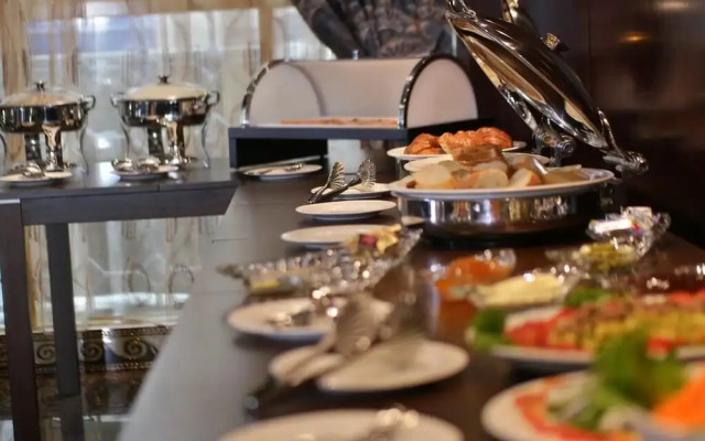 Noubou International Hotel Akwa