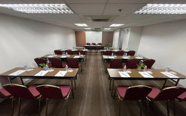 Go Hotels Plus Mandaluyong