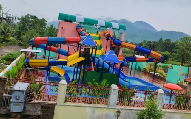 Siriki Resorts