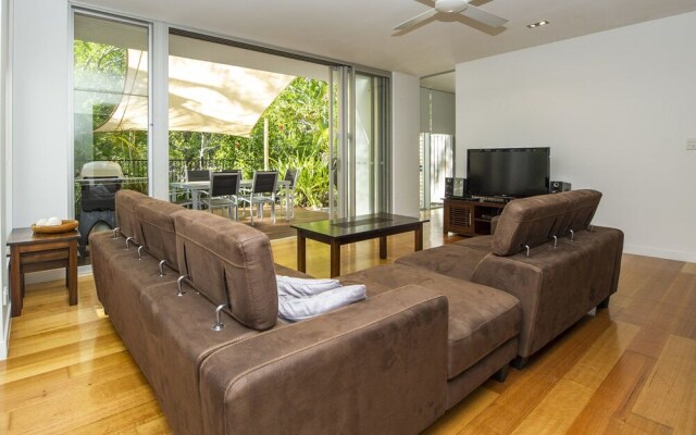 Maggies Beachfront Apt. 9