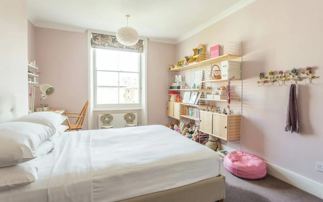 Leamington Road Villas II by Onefinestay