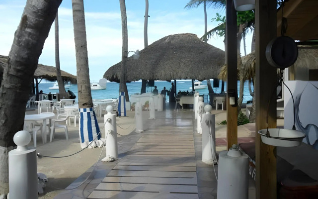 Green Coast Beach Hotel