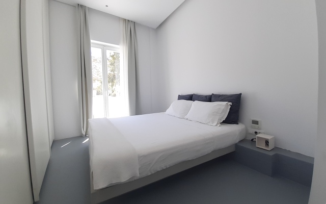 Relux Ios Hotel