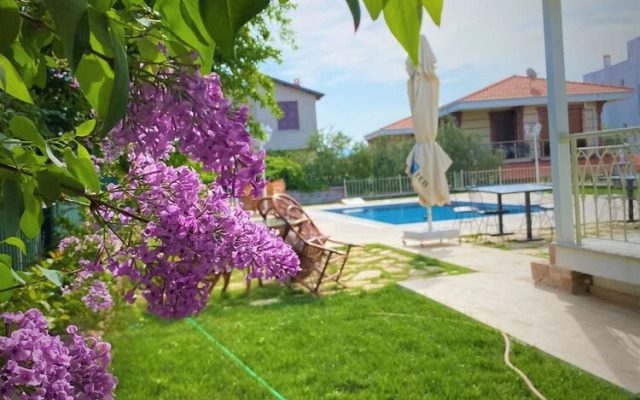 Cunda Kordon Otel