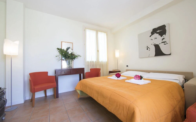 Porto Letizia Begonia 5