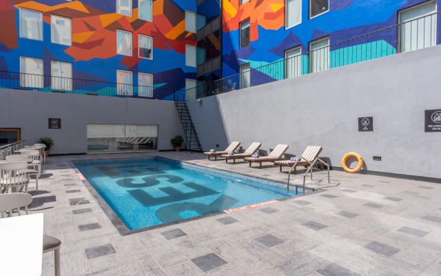 Sunday Hotel Chandigarh Zirakpur