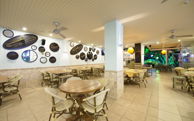 Tonoz Beach Hotel