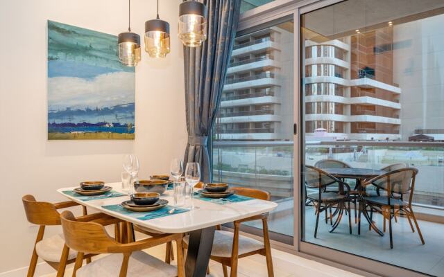 Vacay Lettings - Iris Blue