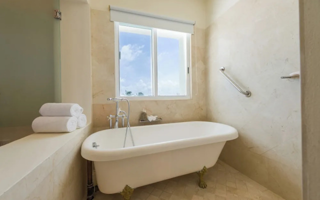 Villa Punta Sam Cancun Beachfront Luxury