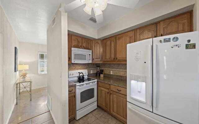Egret Beach House - Two Bedroom Home