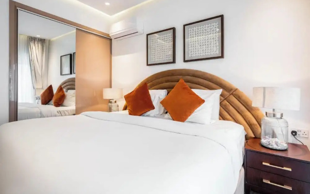 Boardroom Apartments