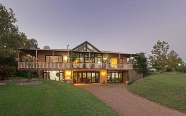Woolshed Hill Estate