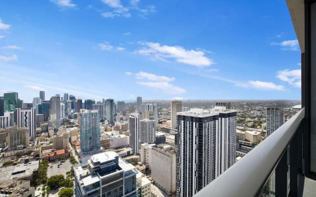 Studio with City Views in Downtown Miami