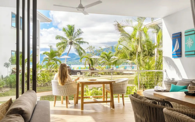 Pineapple Beach Villas