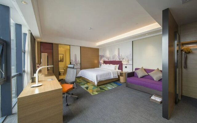 Hampton by Hilton Zhumadian Sports Center