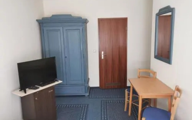 Hotel Dori's 108