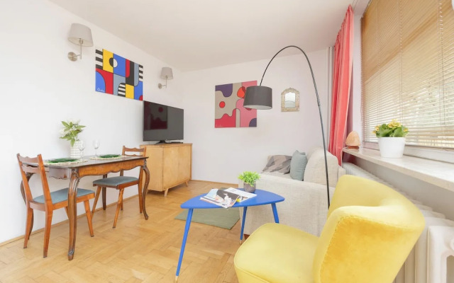 Apartment With Balcony by Renters