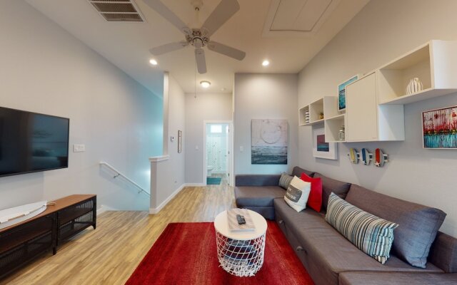 Beachside Getaway - 3 Br Condo