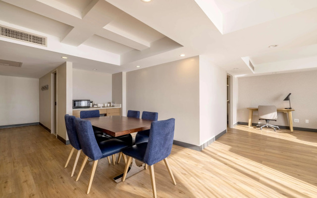 DoubleTree by Hilton Davenport