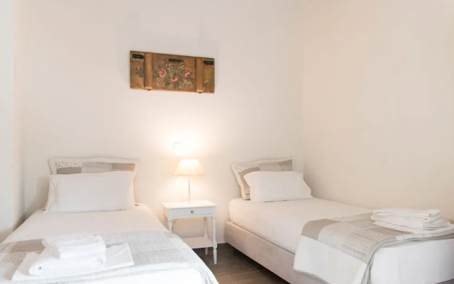Aerides Boutique Rooms