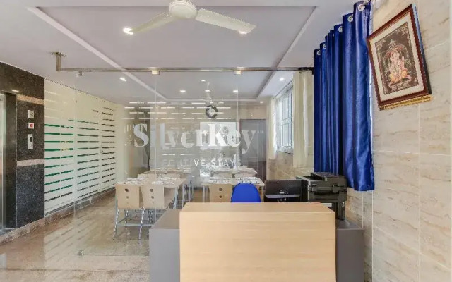 Silverkey Executive Stays 23042 Global Village Tec