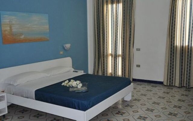 Hotel Ustica Punta Spalmatore H.U.P.S.