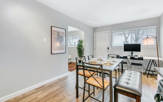 Historic Recently Upgraded Apartment In The Pearl