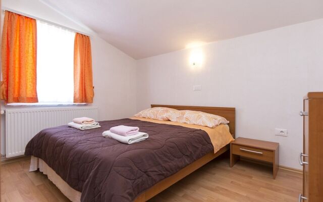 Sunlit Apartment Near Sea in Labin