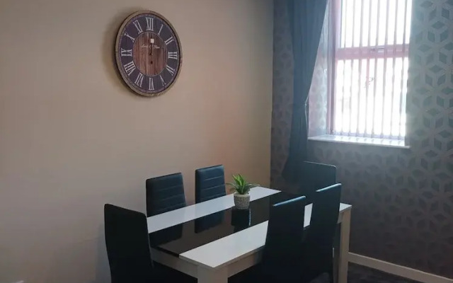 Rose James Apartments
