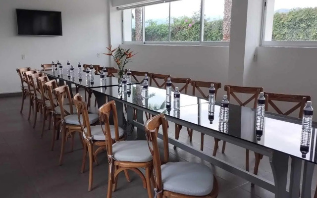 Rancho Macloy Hotel Spa & Social Events