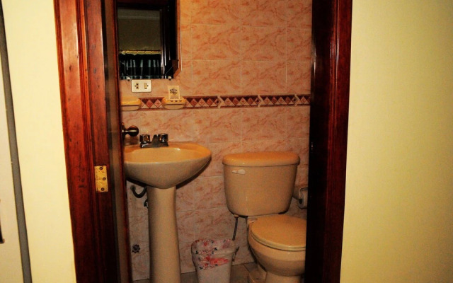 Colony Inn Hotel