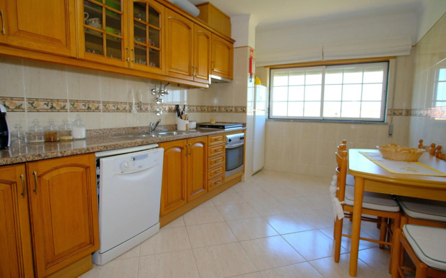 Apartamento T2 em condomínio fechado.