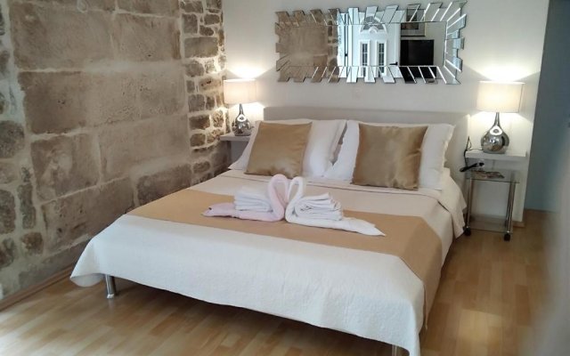 Private Apartments In Diocletians Palace