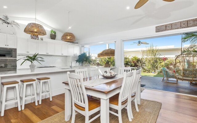 Kia Orana Island Home