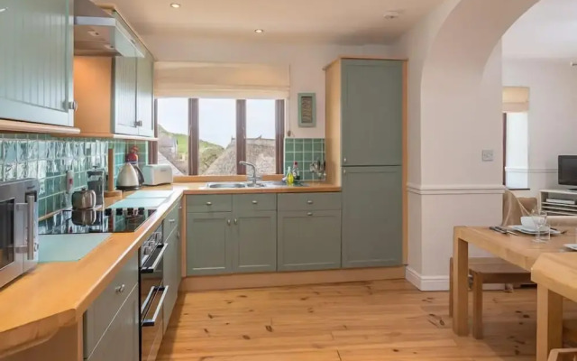 2 Armada House